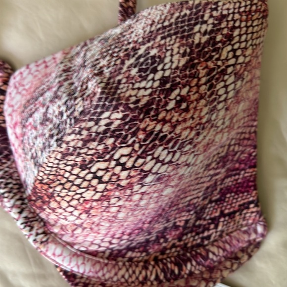 Shade Shore Underwire Pink Snake Swimsuit Bikini Top Womens M L 36D 36 D - Picture 9 of 17